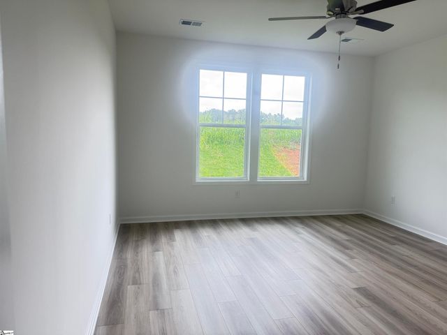2049 Halton Oaks Drive, Spartanburg, SC 29303