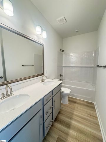 2049 Halton Oaks Drive, Spartanburg, SC 29303