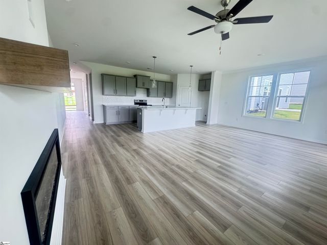 2049 Halton Oaks Drive, Spartanburg, SC 29303