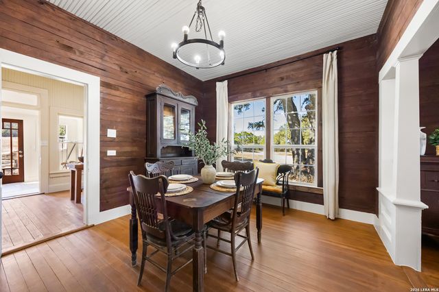 242 Model T, Blanco, TX 78606