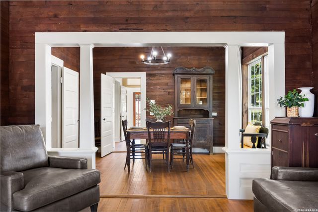 242 Model T, Blanco, TX 78606