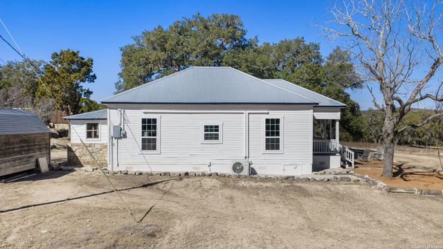 242 Model T, Blanco, TX 78606