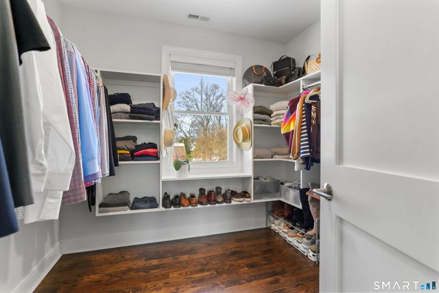 117 Forest Avenue 117, Fairfield, CT 06824