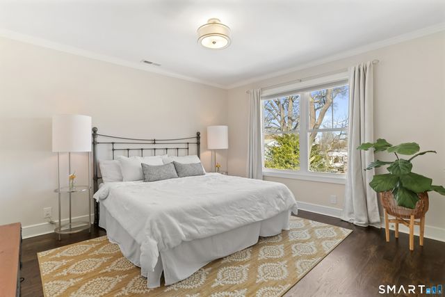 117 Forest Avenue 117, Fairfield, CT 06824