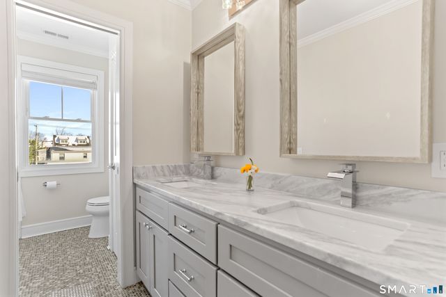 117 Forest Avenue 117, Fairfield, CT 06824