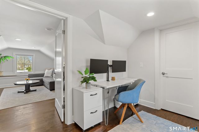 117 Forest Avenue 117, Fairfield, CT 06824