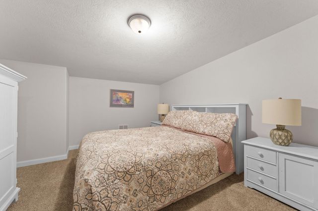 180 Grace Chapel Rd 338, Blue Eye, MO 65611