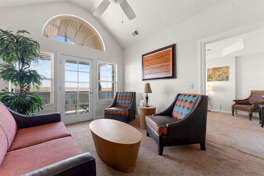 180 Grace Chapel Rd 338, Blue Eye, MO 65611