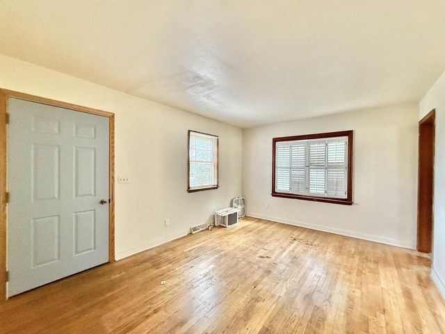 922 Farwell Street, Beloit, WI 53511