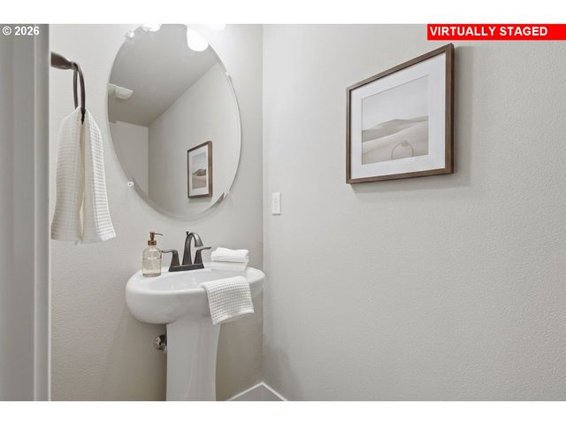 254 Sw 204TH Ter, Beaverton, OR 97006