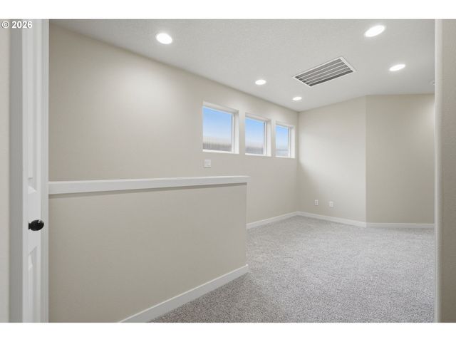 254 Sw 204TH Ter, Beaverton, OR 97006