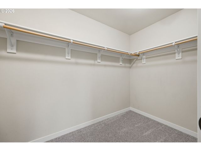 254 Sw 204TH Ter, Beaverton, OR 97006