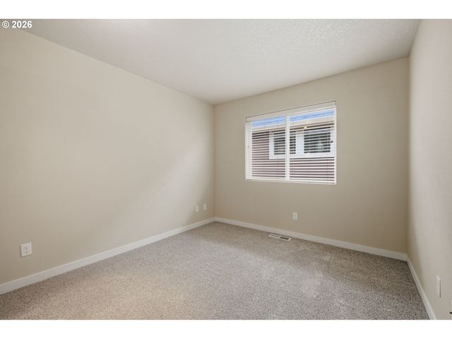 254 Sw 204TH Ter, Beaverton, OR 97006