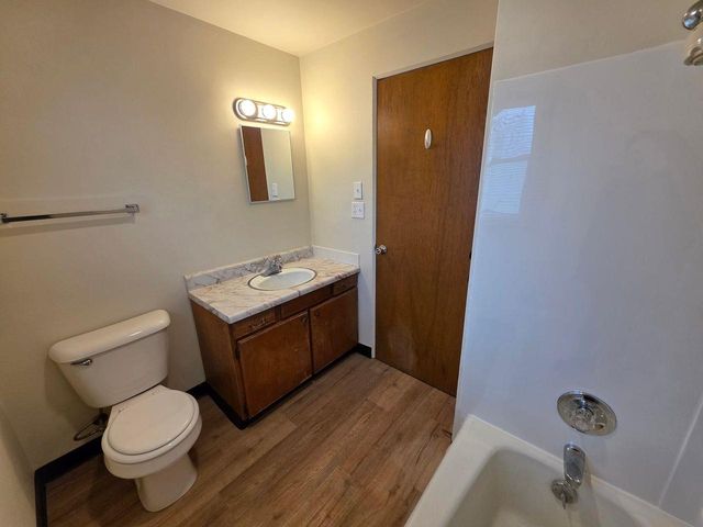 1254 MEADOW LANE, Neenah, WI 54956