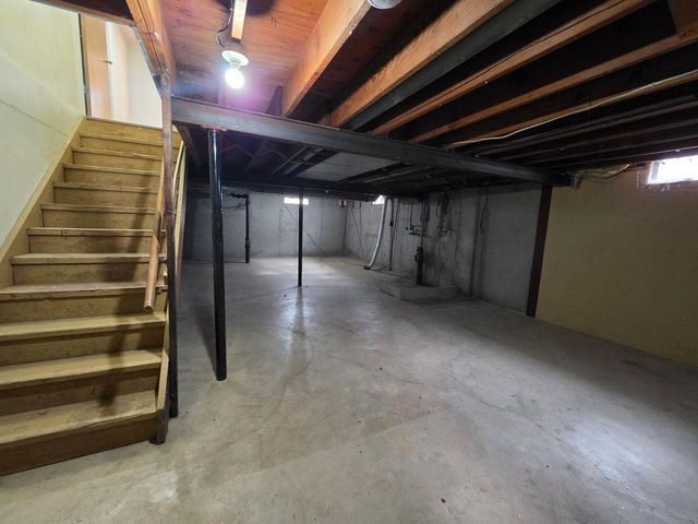 1254 MEADOW LANE, Neenah, WI 54956