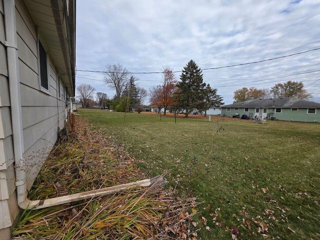 1254 MEADOW LANE, Neenah, WI 54956