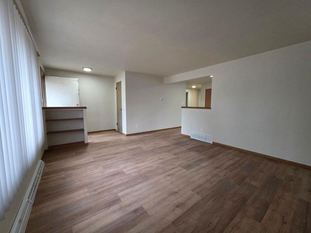 1254 MEADOW LANE, Neenah, WI 54956