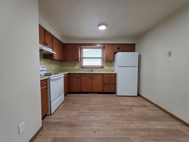 1254 MEADOW LANE, Neenah, WI 54956