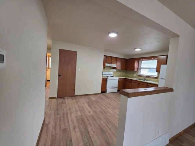 1254 MEADOW LANE, Neenah, WI 54956