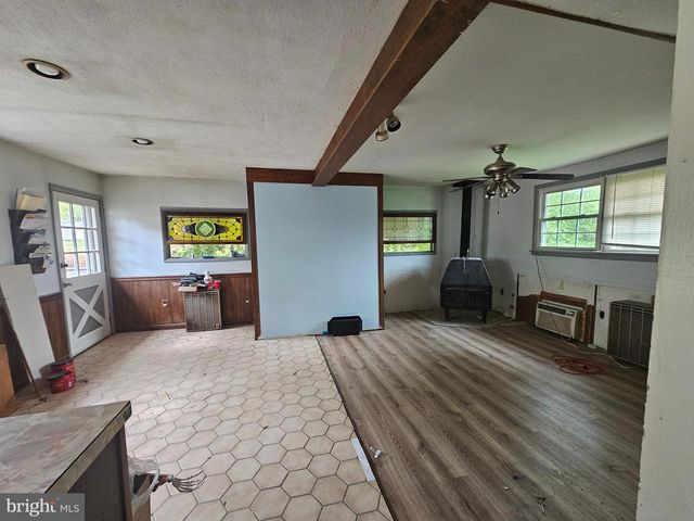 1256 SURREY RD, West Chester, PA 19382