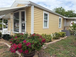 6633 53RD AVENUE E C-20, Bradenton, FL 34203