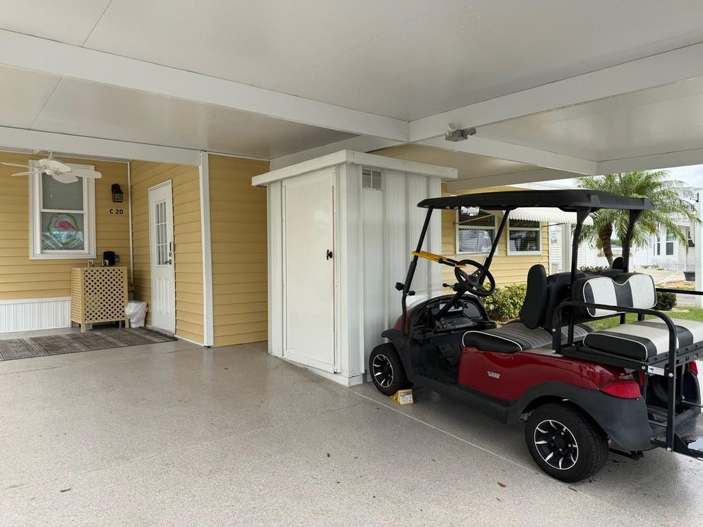 Image 4 of property listing at 6633 53RD AVENUE E C-20, Bradenton, FL 34203
