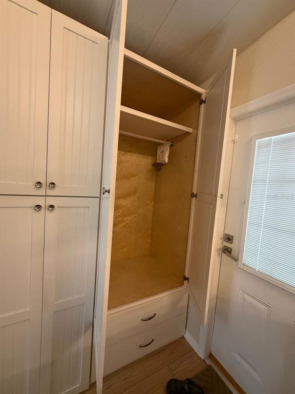 Image 45 of property listing at 6633 53RD AVENUE E C-20, Bradenton, FL 34203