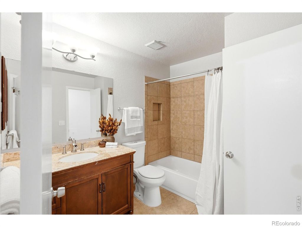 Image 19 of property listing at 8132 S Fillmore Circle, Centennial, CO 80122