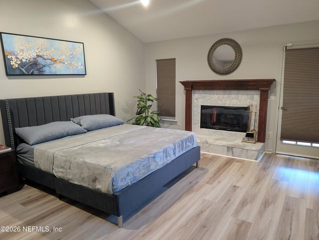 1906 BELLE ANGELINE Court, Jacksonville, FL 32223