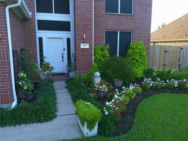 3307 Norma Lane, Pearland, TX 77584