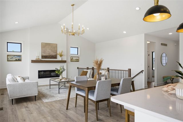 1610 NW Parkside Lane, Waukee, IA 50263