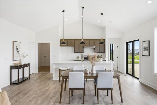 1610 NW Parkside Lane, Waukee, IA 50263