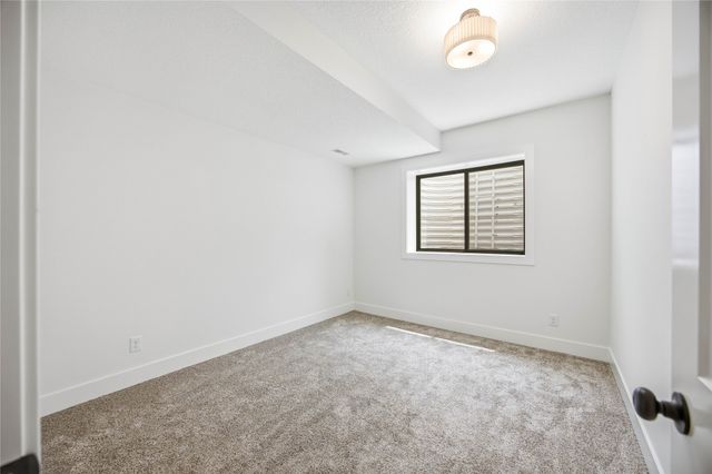 1610 NW Parkside Lane, Waukee, IA 50263