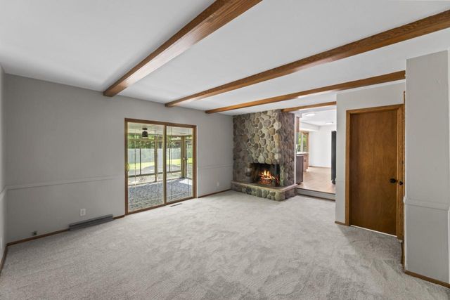 6101 W Edgerton AVENUE, Greendale, WI 53129