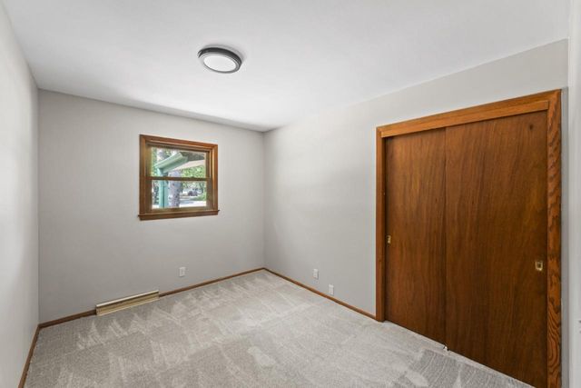 6101 W Edgerton AVENUE, Greendale, WI 53129
