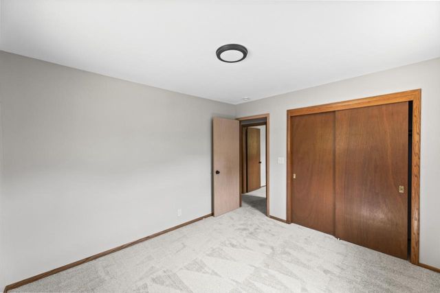 6101 W Edgerton AVENUE, Greendale, WI 53129