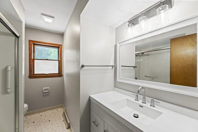 6101 W Edgerton AVENUE, Greendale, WI 53129