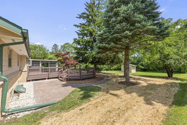 6101 W Edgerton AVENUE, Greendale, WI 53129
