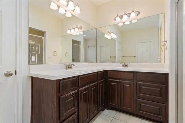 900 Queen Elizabeth Drive, Waco, TX 76657