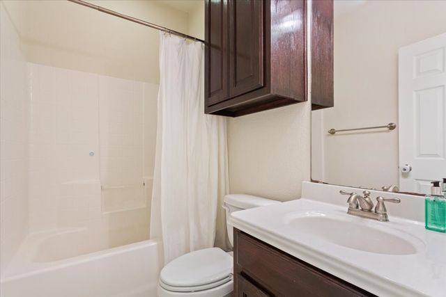 900 Queen Elizabeth Drive, Waco, TX 76657