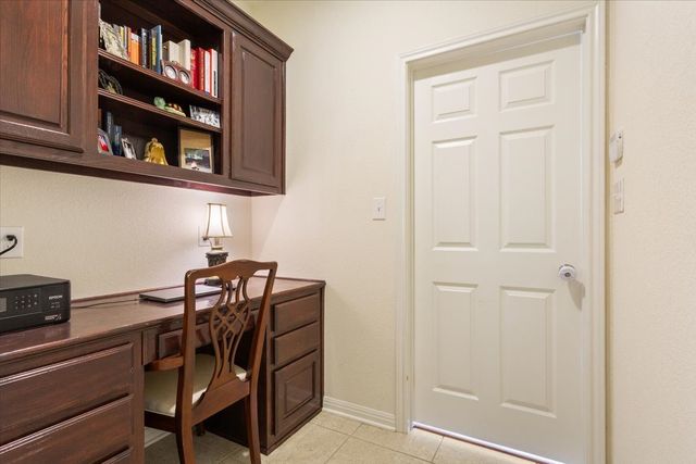 900 Queen Elizabeth Drive, Waco, TX 76657