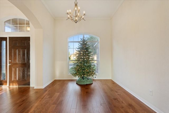 900 Queen Elizabeth Drive, Waco, TX 76657