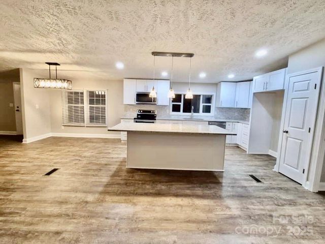 110 Venture Drive, Salisbury, NC 28147