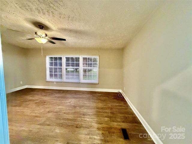 110 Venture Drive, Salisbury, NC 28147
