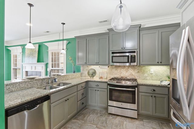 4406 Lake Willow Blvd SE, Owens Cross Roads, AL 35763