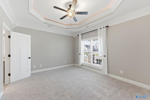 4406 Lake Willow Blvd SE, Owens Cross Roads, AL 35763