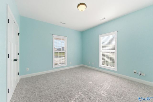 4406 Lake Willow Blvd SE, Owens Cross Roads, AL 35763