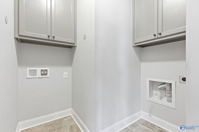4406 Lake Willow Blvd SE, Owens Cross Roads, AL 35763