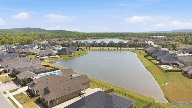 4406 Lake Willow Blvd SE, Owens Cross Roads, AL 35763