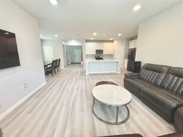 2301 Limestone Lake DR 43, Georgetown, TX 78633